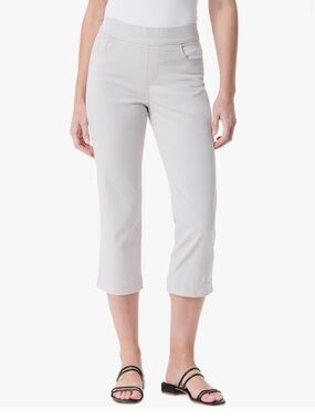 LIKE NEW Gloria Vanderbilt Amanda Pull On Capris, 14P, Stonewood Beige, Jan 2026
